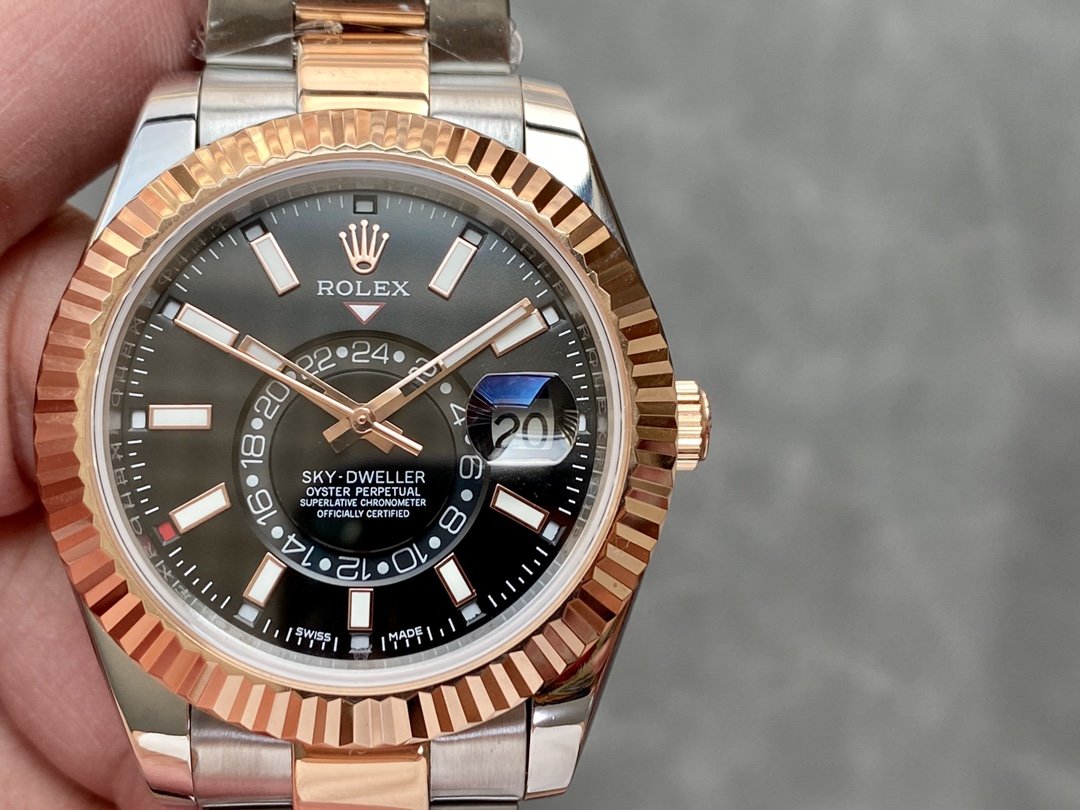 SKY-DWELLER TWO-TONE 42 ROSE GOLD BEZEL BLACK DIAL