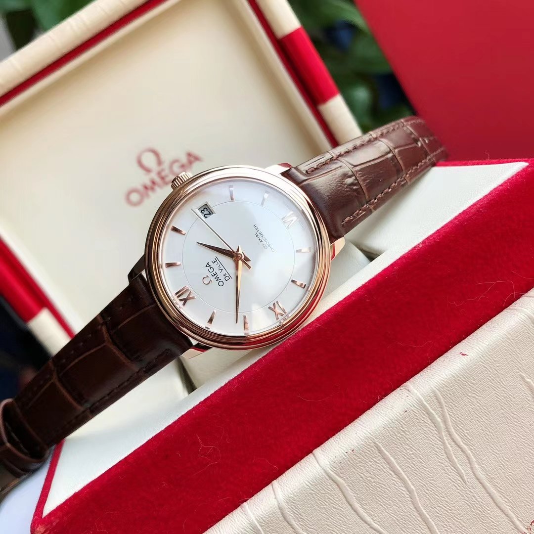 DE VILLE PRESTIGE 39.5 ROSE GOLD CASE MOP DIAL
