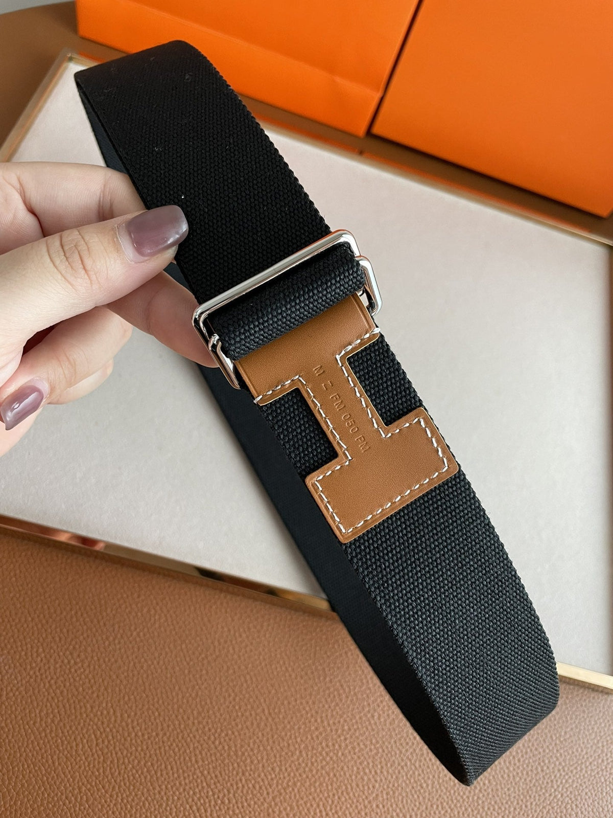 4.0CM BLACK TEXTILE BROWN LEATHER H BELT