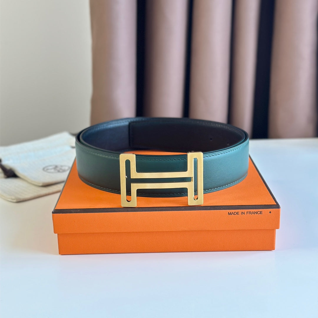 HM BELT BUCKLE & REVERSIBLE TEAL GREEN AND BLACK LEATHER STRAP 38MM GOLD HARDWARE