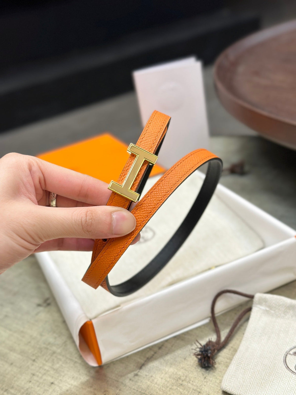 HM FOCUS BUCKLE & REVERSIBLE BLACK AND ORANGE LEATHER STRAP 13MM GOLD HARDWARE