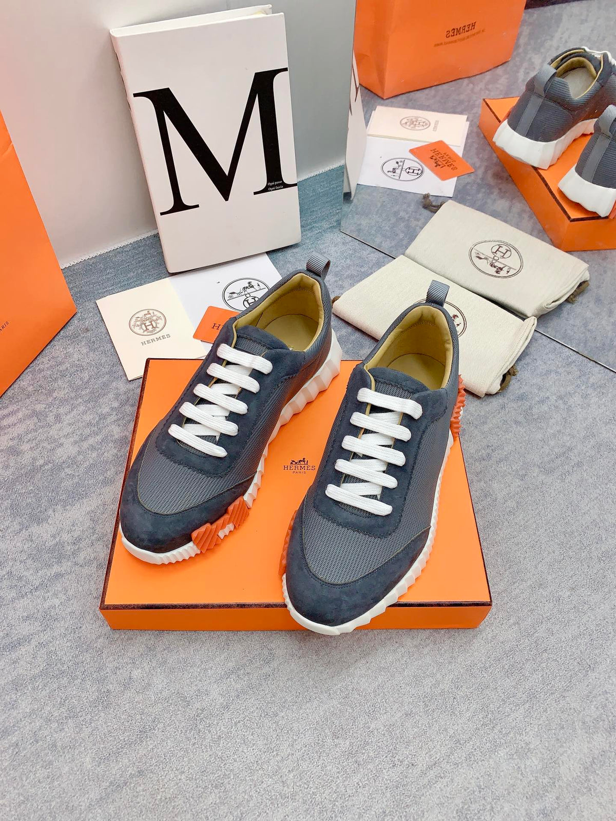 HM Bouncing Sneaker In Dark Grey Mesh Fabric 106461