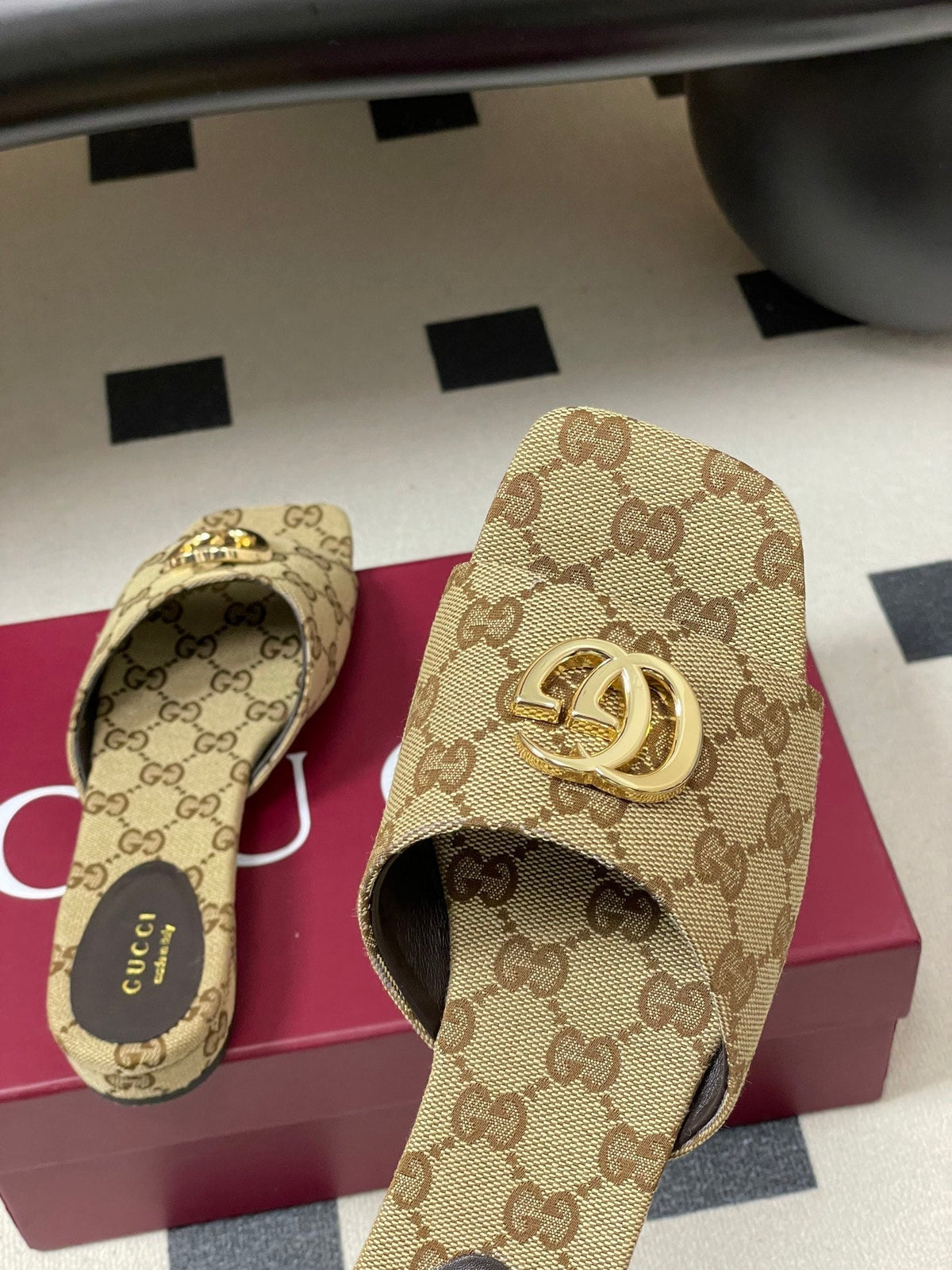 GG 26ss Flat Slippers Canvas Monogram