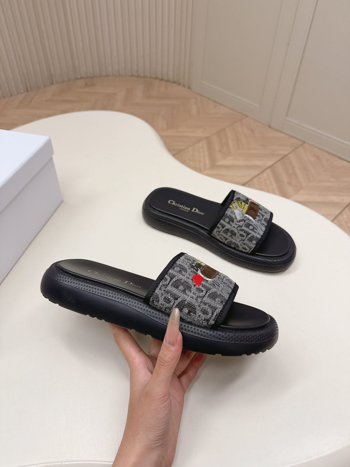 CD 26s Slippers Black Canvas Lambskin 643802
