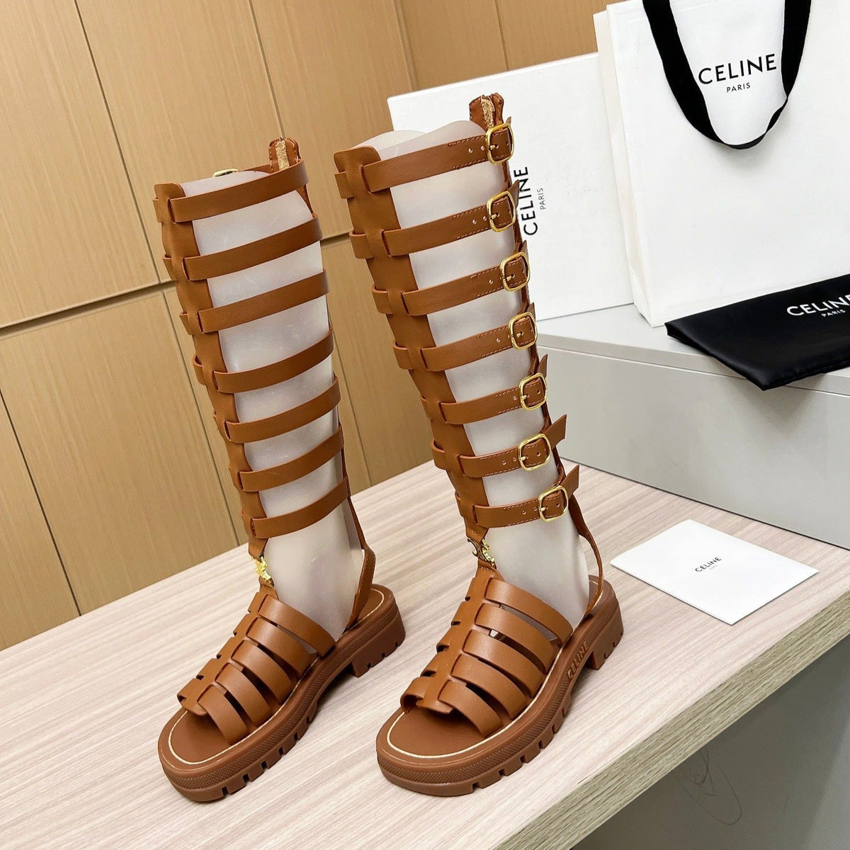 Triomphe high boots leather buckles Ginggerbread Brown