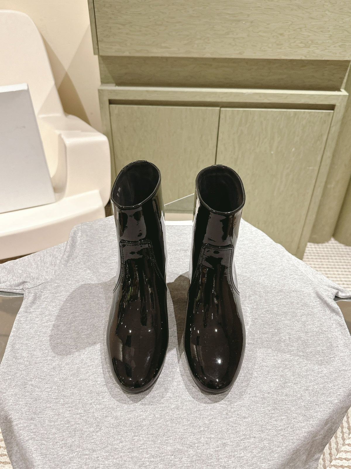 CELINE Les Bottes Triomphe Zipped Boot Black Patent Calfskin 452697