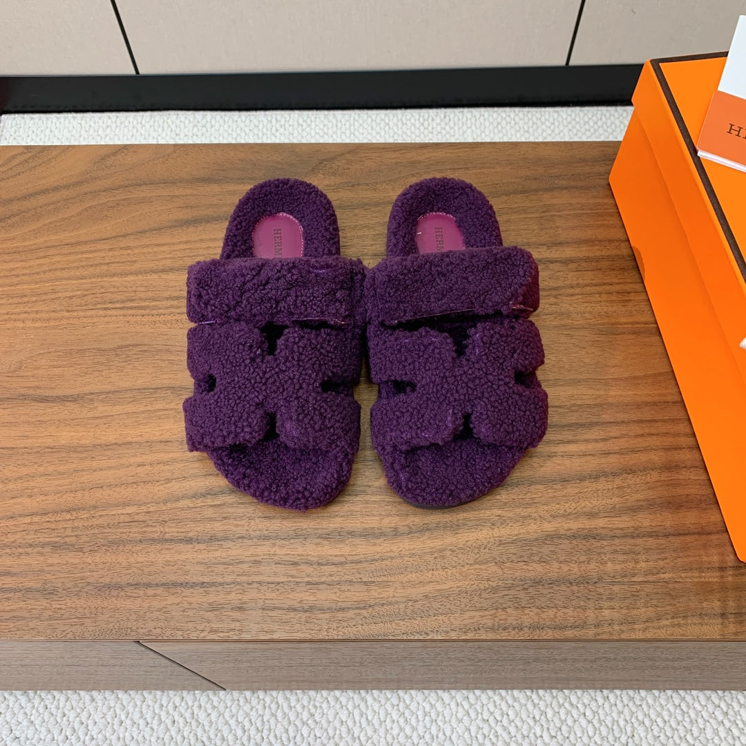 HM Chypre Sandal In Dark Purple Lamb Wool 984175