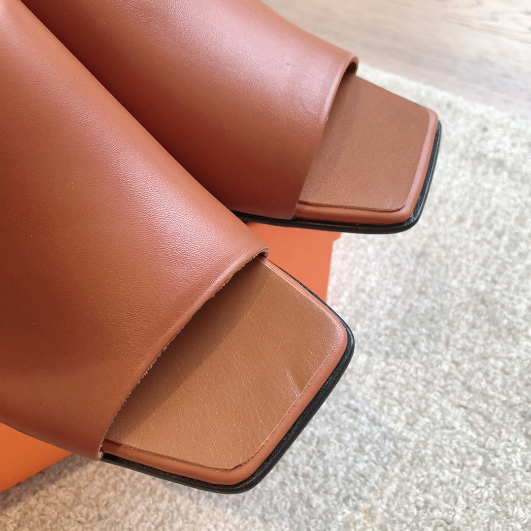 ICONIQUE 60 SANDAL CARAMEL CALFSKIN
