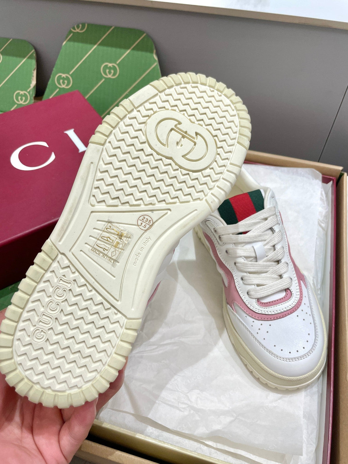 GG 26 Sneaker White Pink Red Green Cowhide 632871