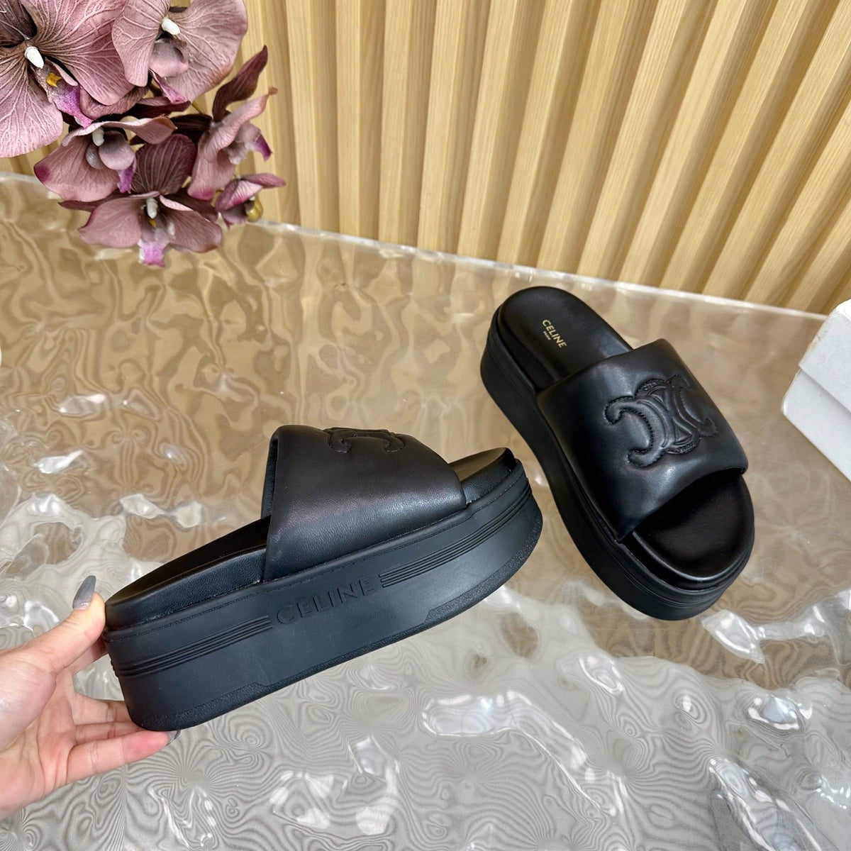 CELINE 25 Sline Sandal Black Sheepskin 285910