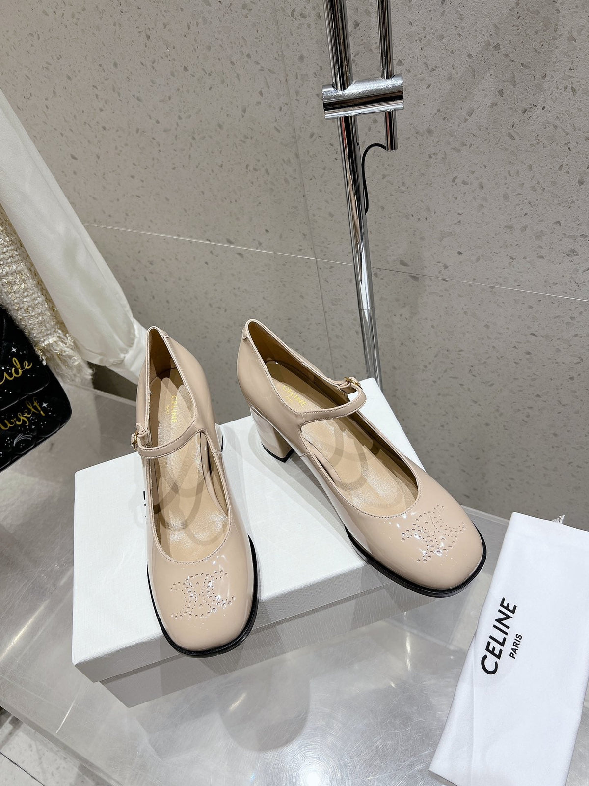 HIGH MARY JANE SHOES IN TAN BEIGE PATENT CALFSKIN