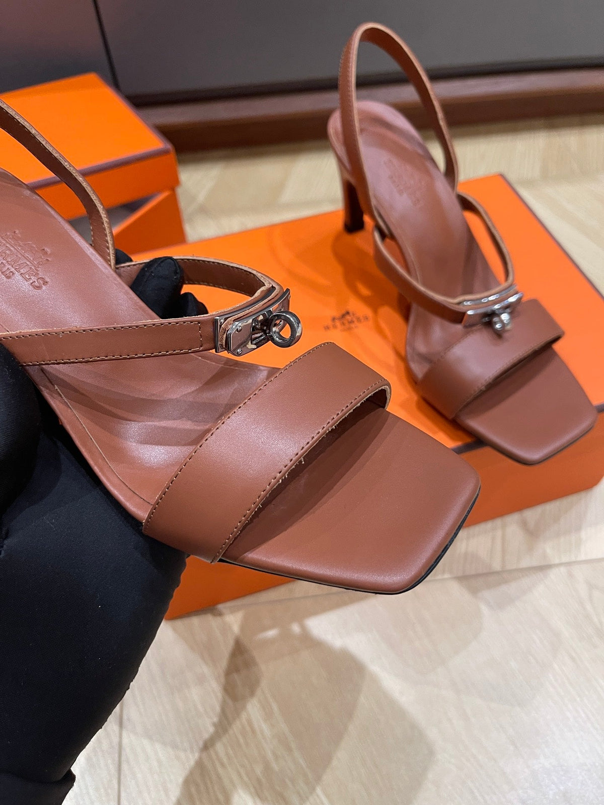 GLAMOUR 75 SANDAL CHOCOLATE CALFSKIN