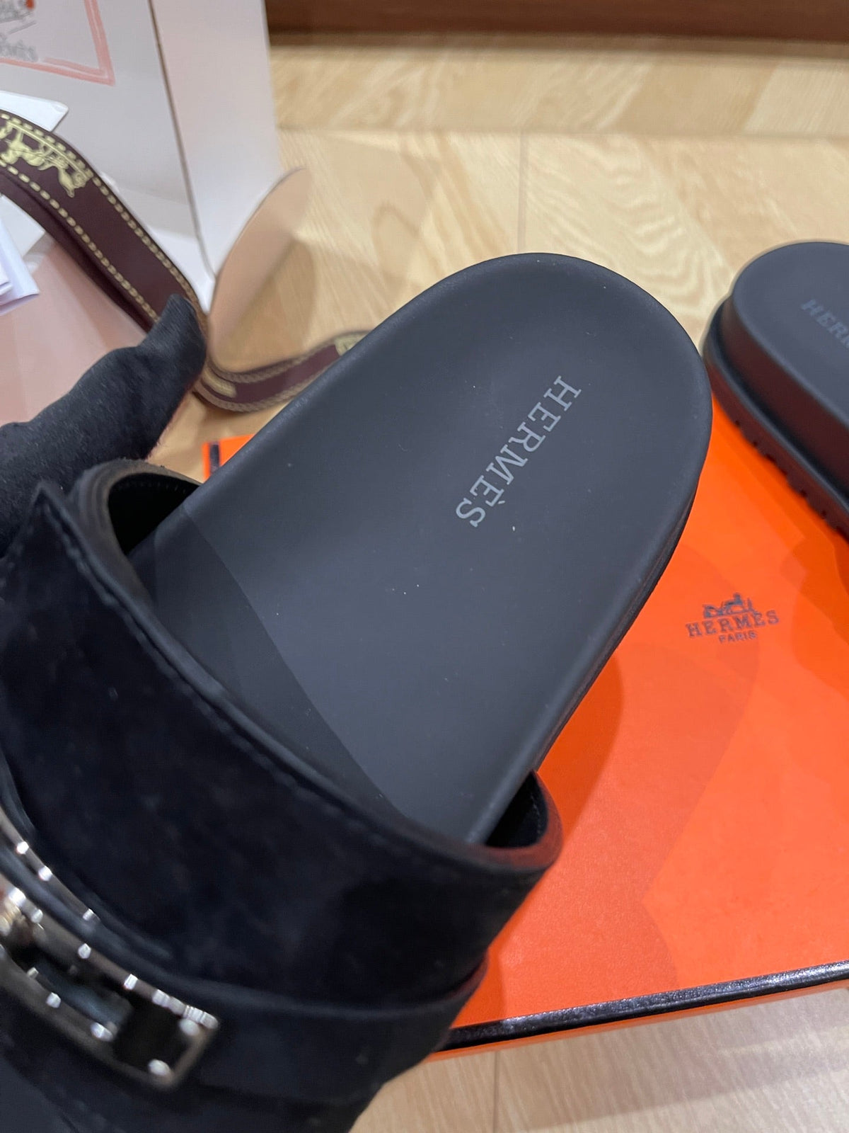 HM 25 Jackson Sandal Black Suede Calfskin