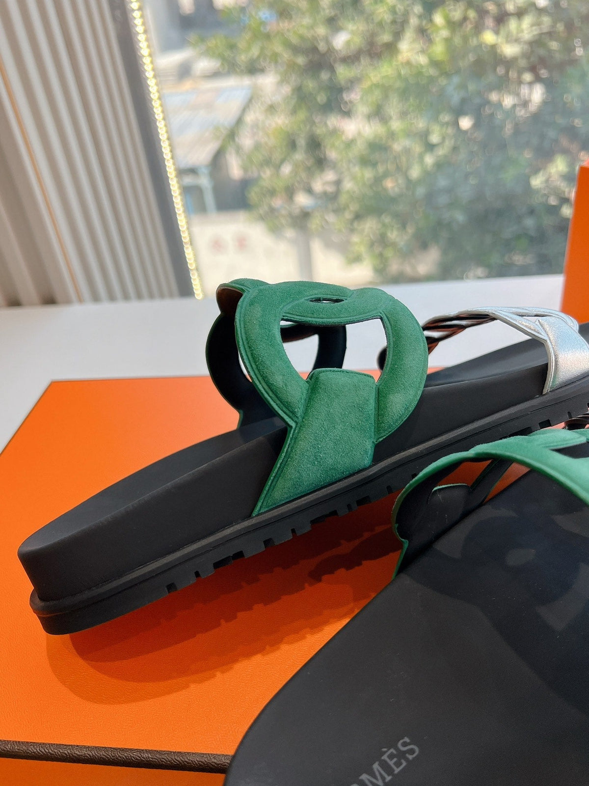 HM 25 Extra Sandal Green Silver Metalic Calfskin