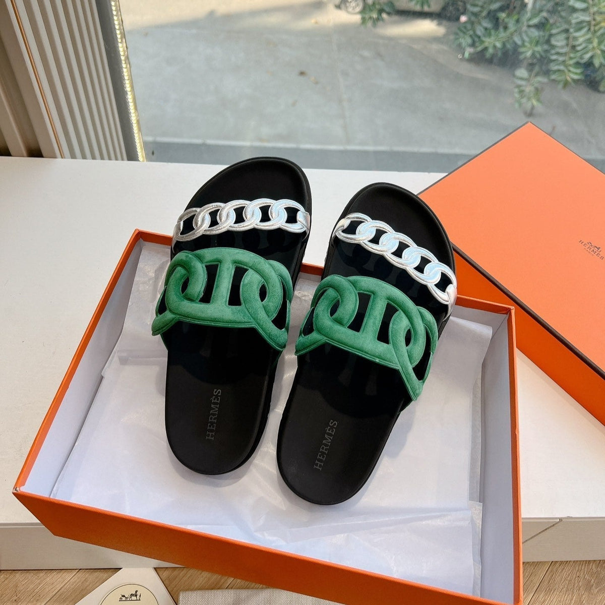 HM 25 Extra Sandal Green Silver Metalic Calfskin