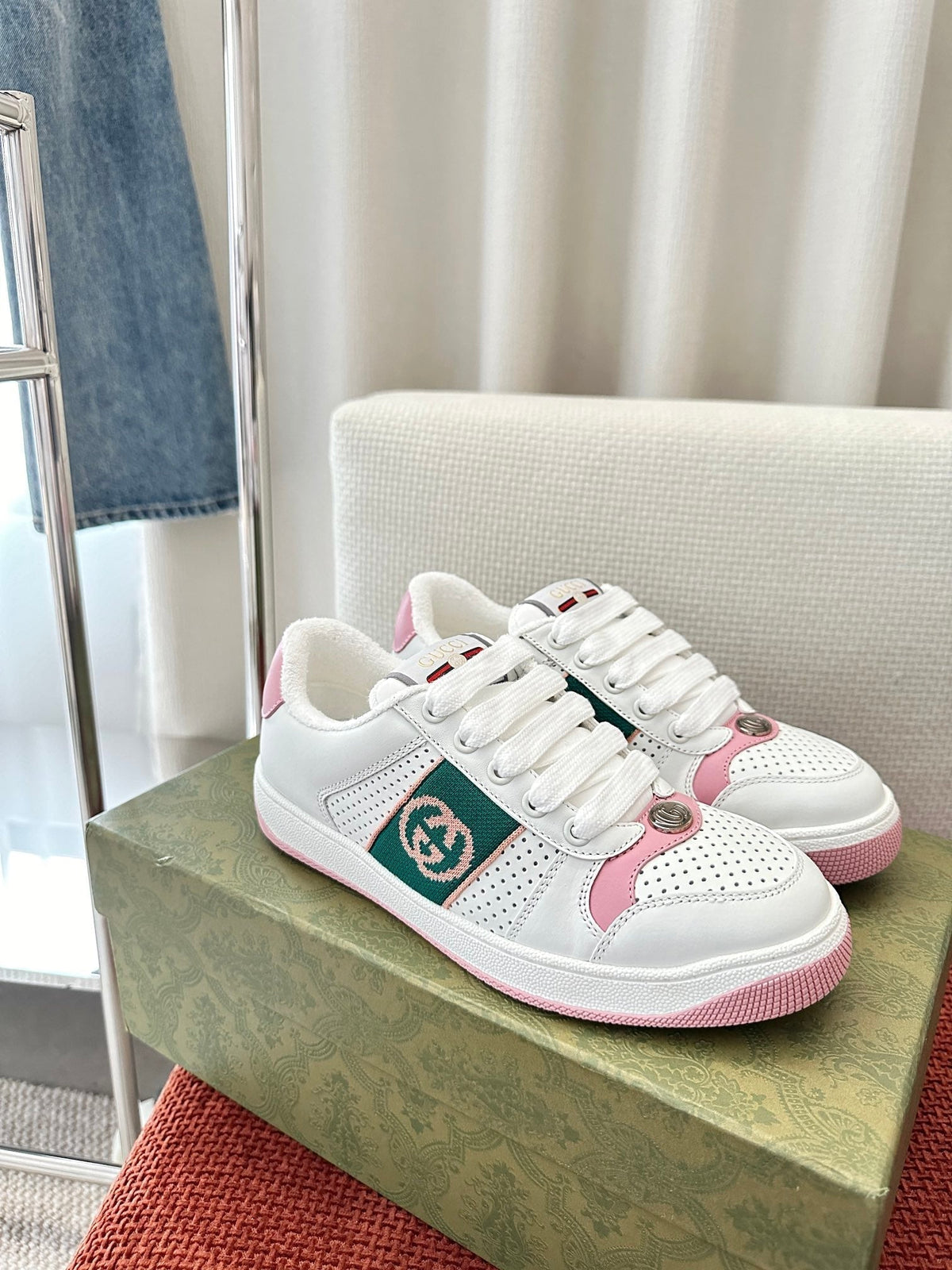 GG SCREENER SNEAKER WHITE AND PINK CALFSKIN