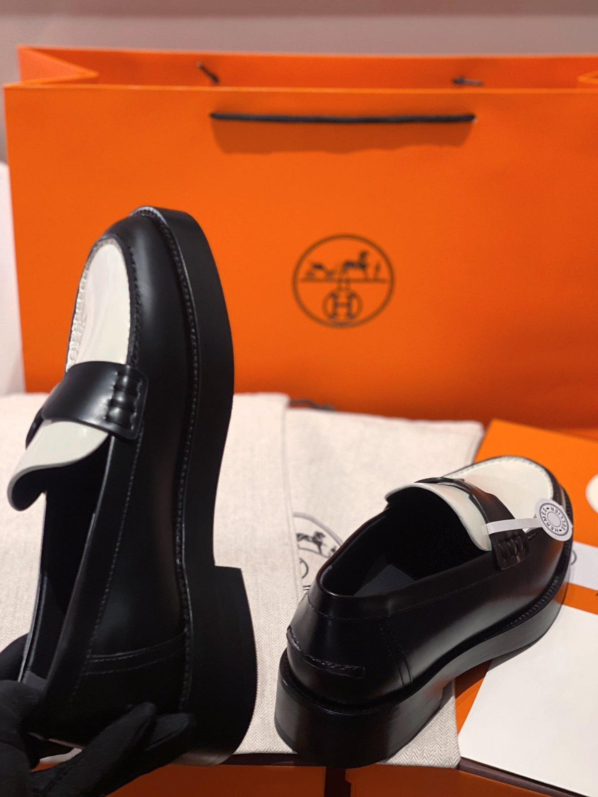 HM Loafer In White Calfskin 100159