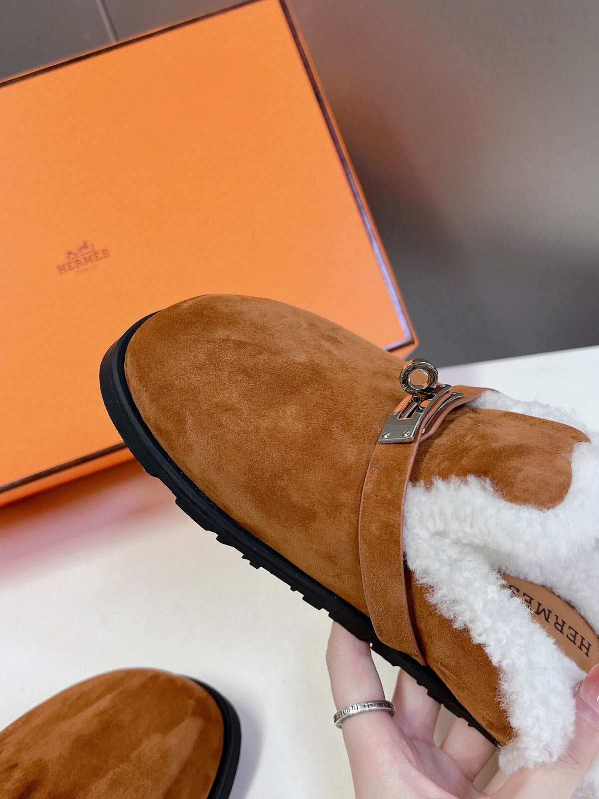OZ Mule Dark Brown Suede White Shearling