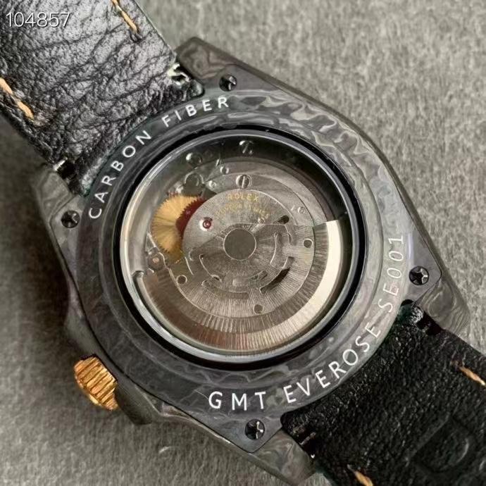 GMT-MASTER II CUSTOM CARBON CREAM DIAL