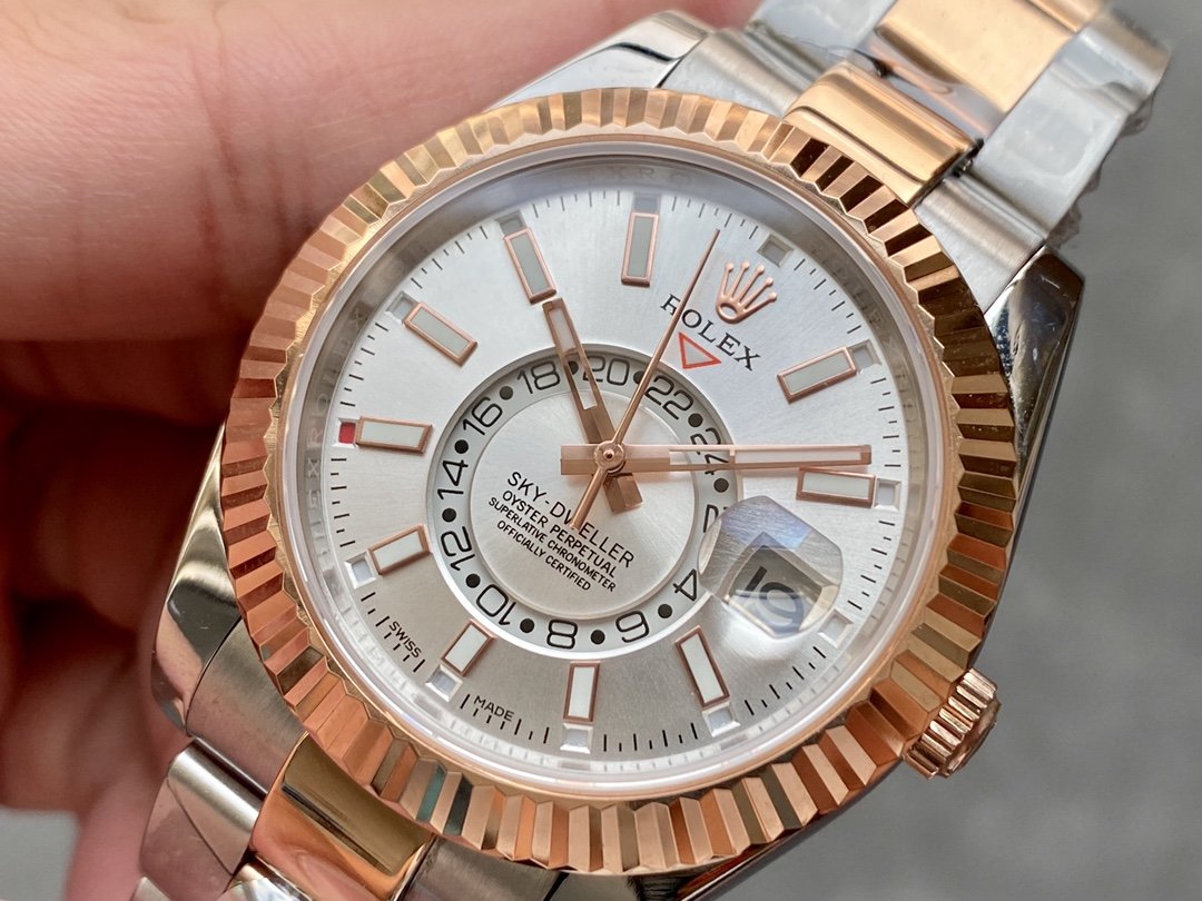 SKY-DWELLER TWO-TONE 42 ROSE GOLD BEZEL GREY DIAL