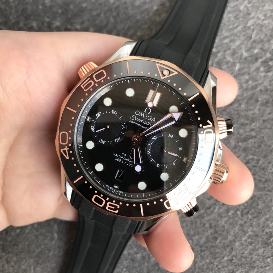 SEAMASTER DIVER 300M ROSE GOLD CASE 44MM CHRONOGRAPH BLACK DIAL