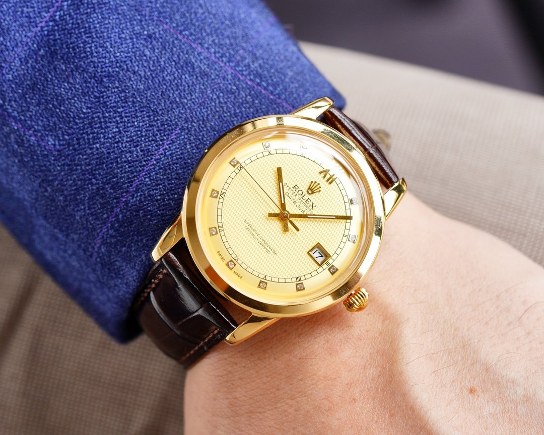 OYSTER PERPETUAL 41MM GOLD CASE DIAMOND NUMERALS
