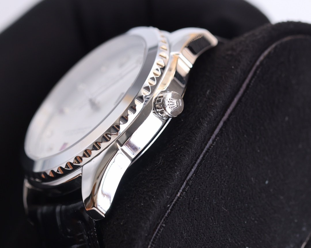 DATEJUST 40MM SMOOTH BEZEL STEEL CASE BLACK LEATHER