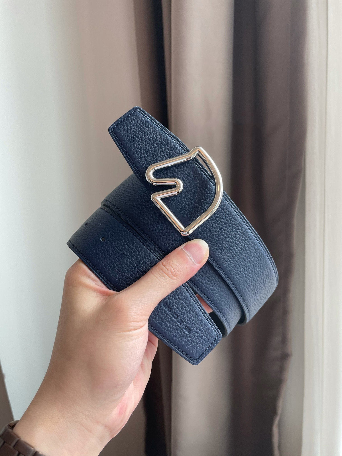 H BELT HORSE BUCKLE  BLUE BLACK LEATHER REVERSIBLE 3.8CM