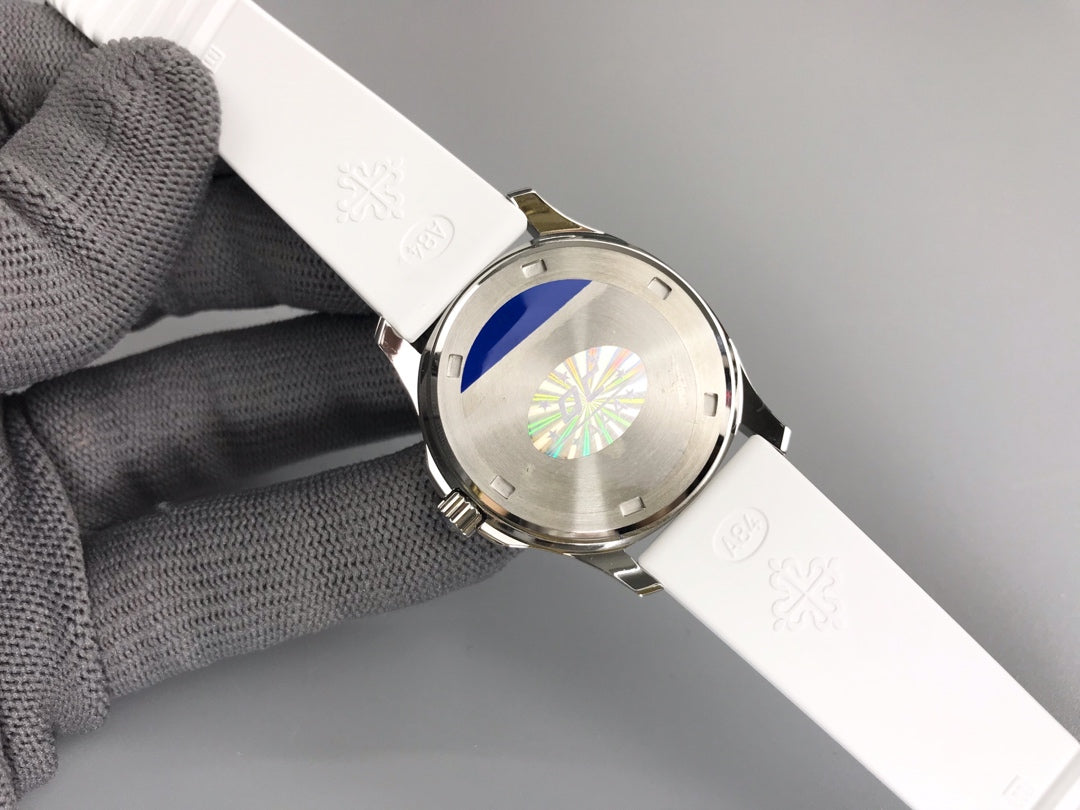 PATEK Aquanaut 5067A 35.6mm White Dial