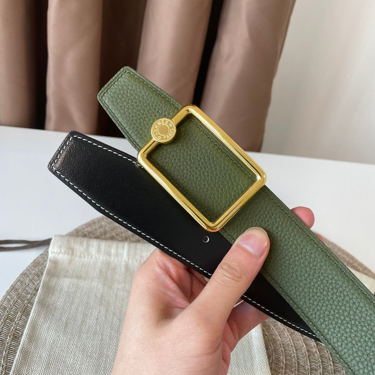 OSCAR BELT BUCKLE & REVERSIBLE OLIVE GREEN LEATHER STRAP 38MM GOLD HARDWARE