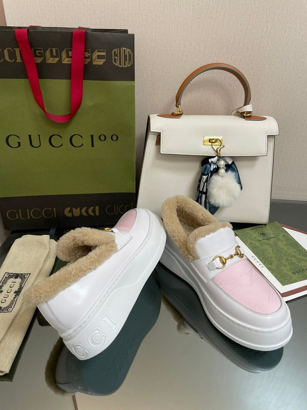 GG LOAFER IN WHITE MIX LIGHT PINK CALFSKIN WITH BEIGE WOOL LINING