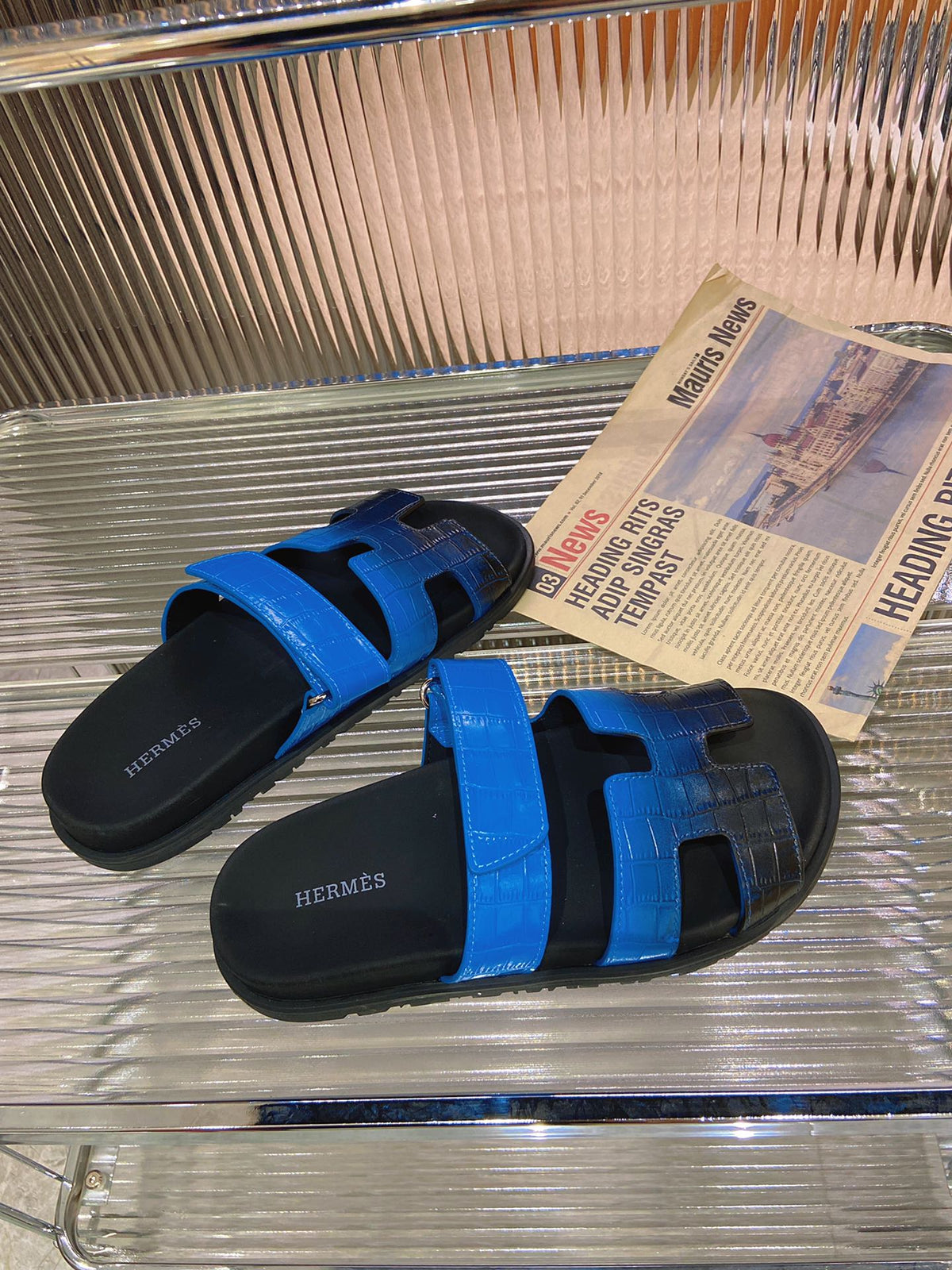 CHYPRE SANDAL OMBRE BLACK COBALT CALFSKIN
