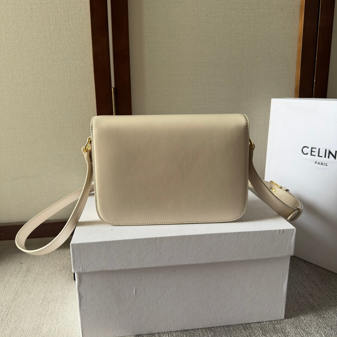 classique triomphe 22 cream calfskin gold hardware