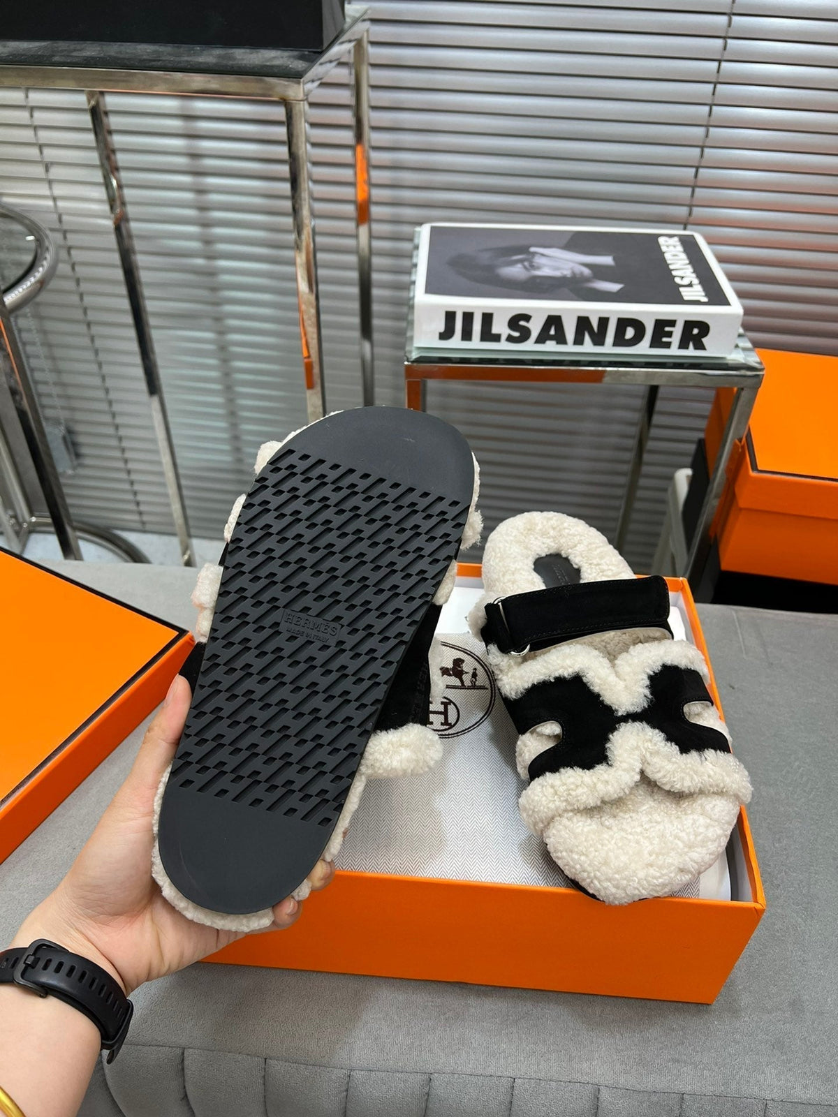 HM Chypre Sandal In Black Suede And Fleece Lining 953829