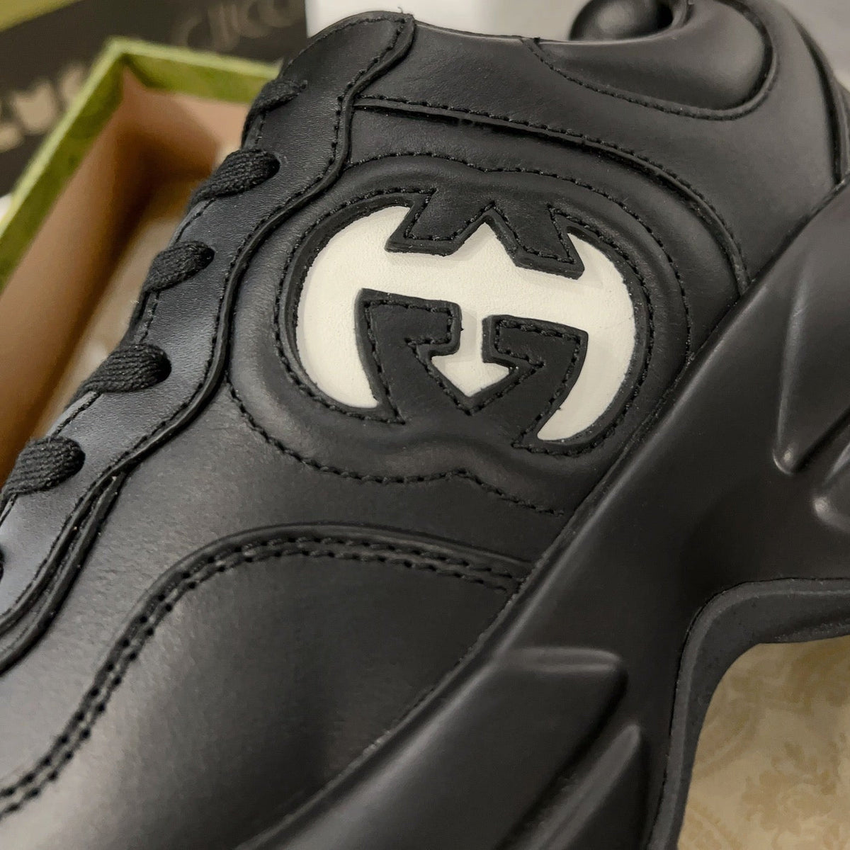 GG Rhyton Trainer Leather Black