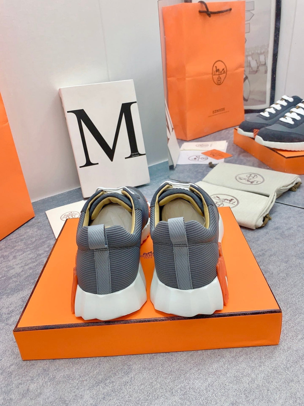 HM Bouncing Sneaker In Dark Grey Mesh Fabric 106461