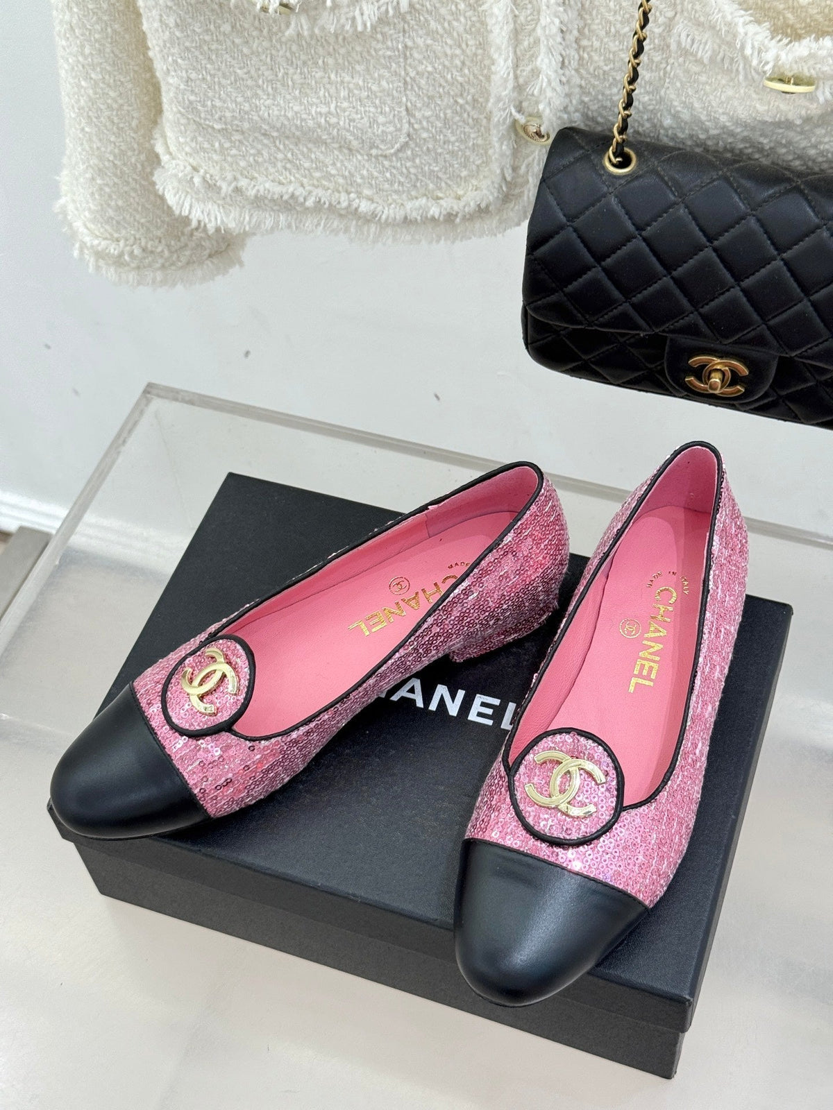 CC 2026 Loafers Sequined Fabric Sheepskin Gold Logo