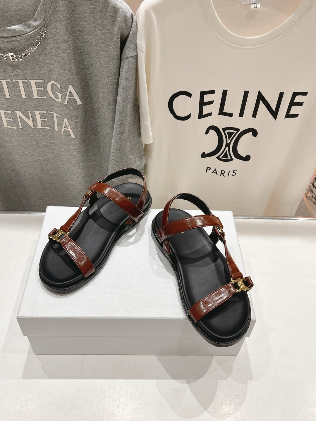 CELINE MAUD SANDAL WITH TRIOMPHE DEEP BROWN COWHIDE 236756