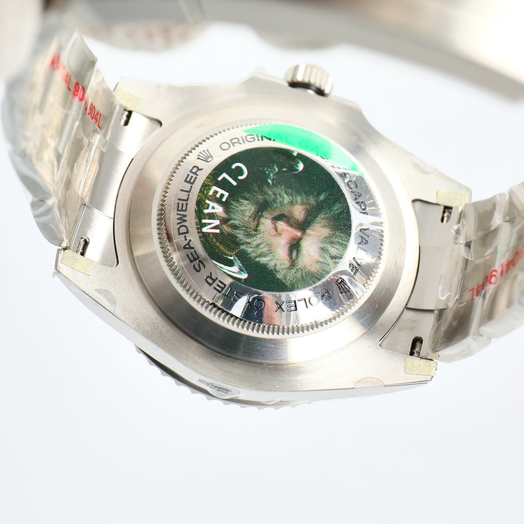 Rolex Sea-Dweller 43mm Silver Blue