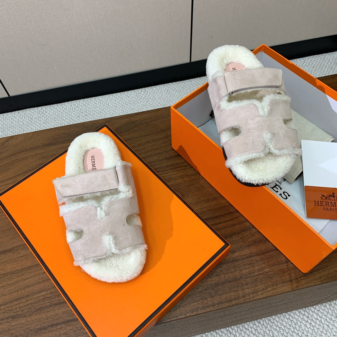 HM Chypre Sandal In Light Pink Mix White Fleece And Suede  984194
