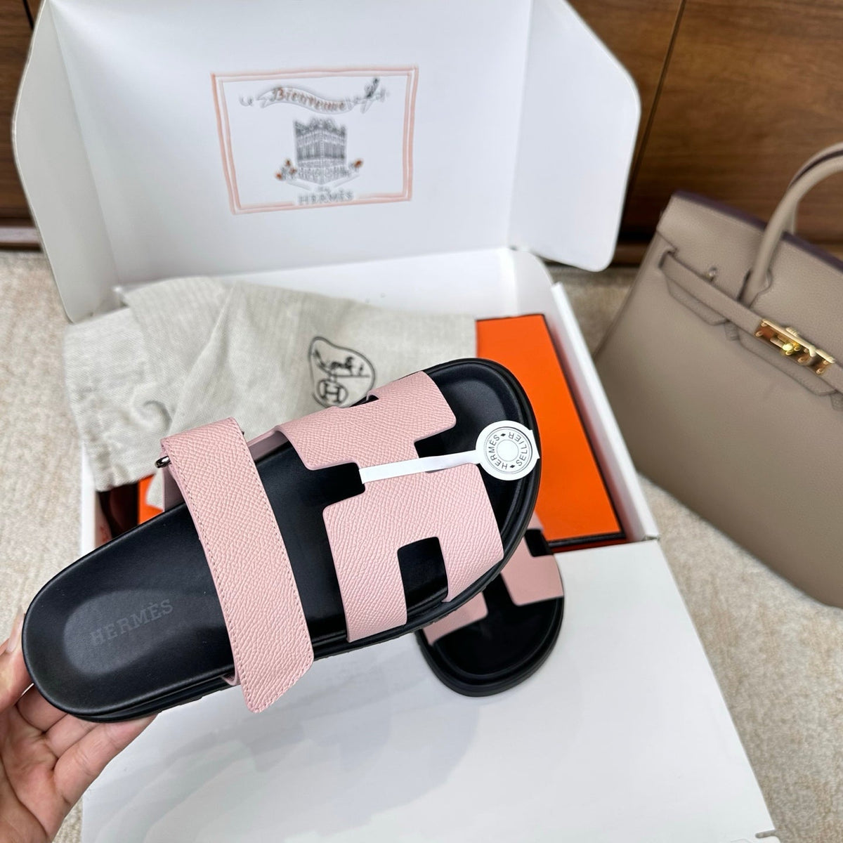 HM Chypre Sandal Black Light Pink Espom Leather 862390