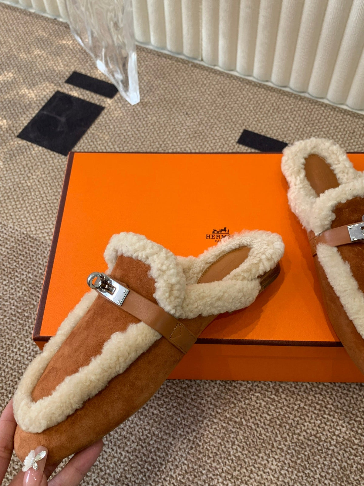 HM Oz Mule In Caramel Suede Lined With Wool Fleece 113189