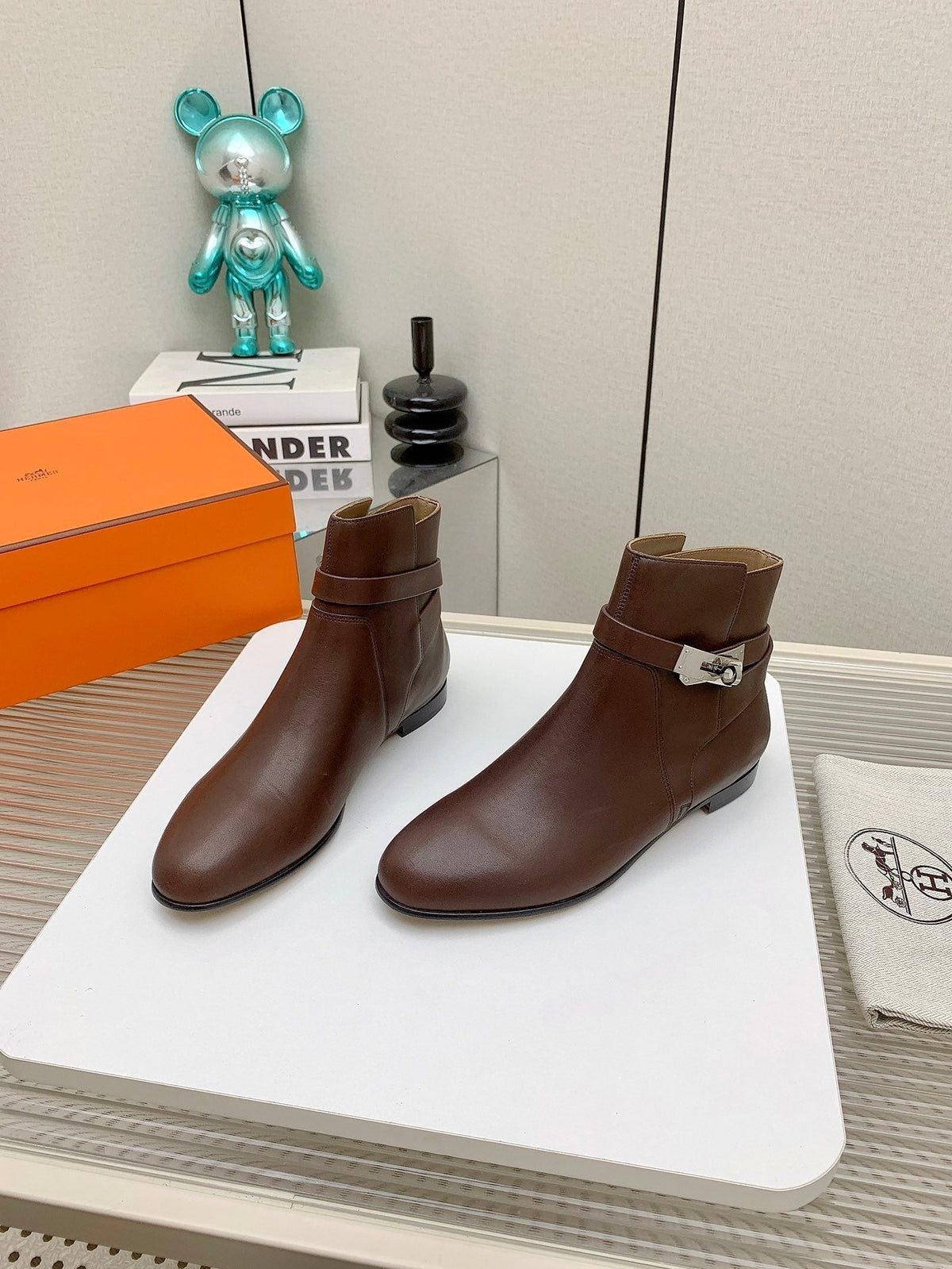 HM Neo Ankle Boot Earth Brown Calfskin 971365