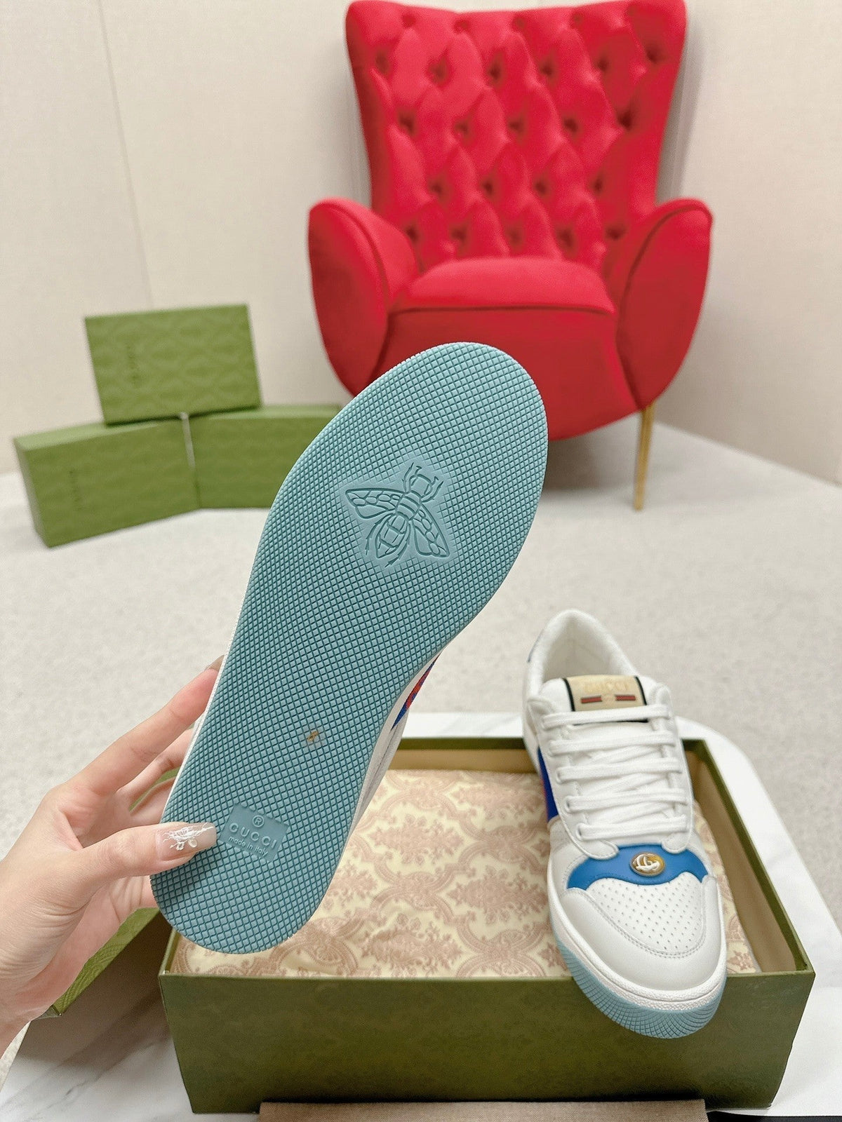 GG WOMEN'S SCREENER TRAINER WHITE AND BLUE CALFSKIN