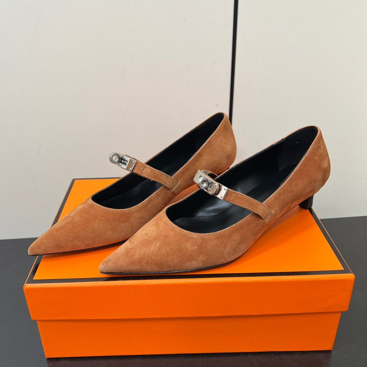 HM 25C Kiara 40 Pump Cider Orange Suede 210270