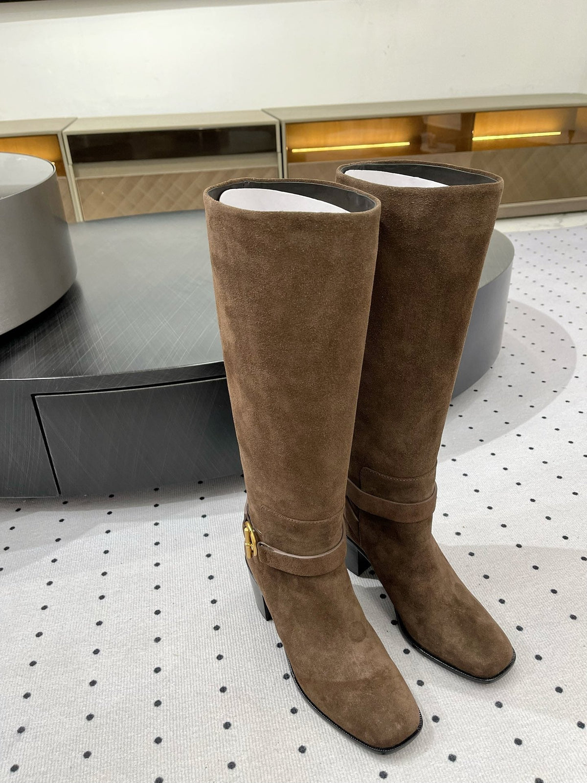 HM Justine 60 Boot Earth Brown Suede 954917