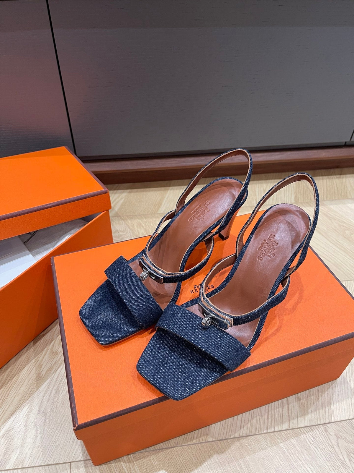 GLAMOUR 75 SANDAL DENIM CALFSKIN