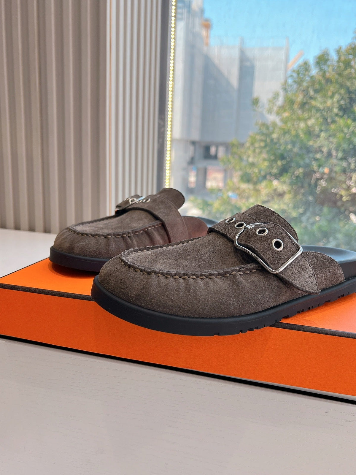HM 25 Key Mule Dark Grey Suede