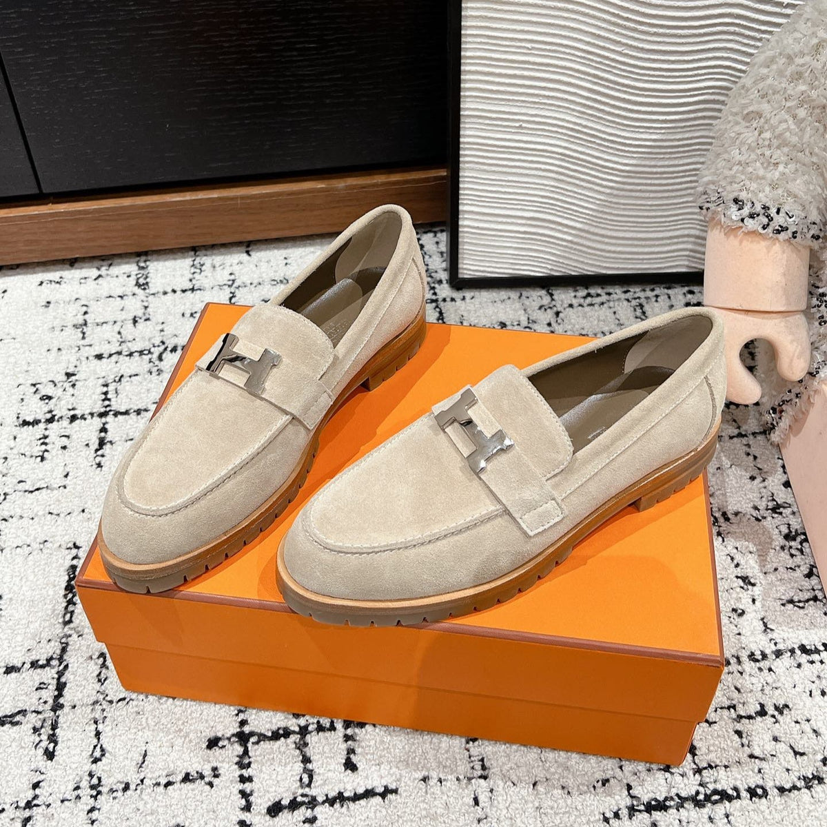 HM Faubourg Loafer In Nude Suede 118747