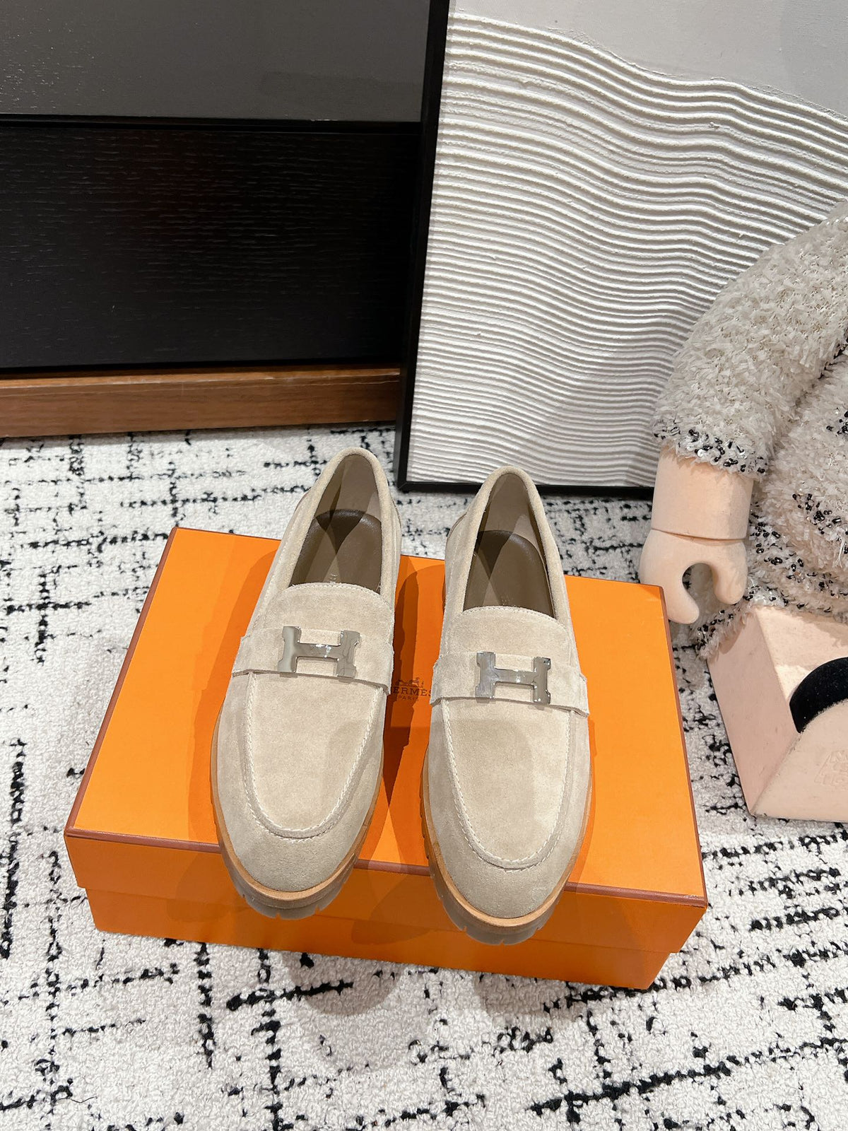 HM Faubourg Loafer In Nude Suede 118747
